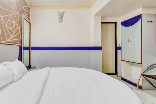 Hotel Collection O 84605 Srk Diamond Inn