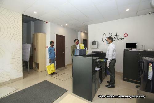 Hotel Collection O 84605 Srk Diamond Inn