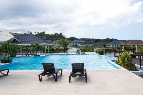 Modern And Cheerful 3 Bedroom Villa