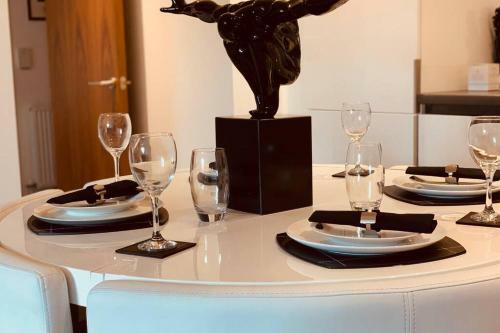 Fabrick Square Luxury City Centre Apartment