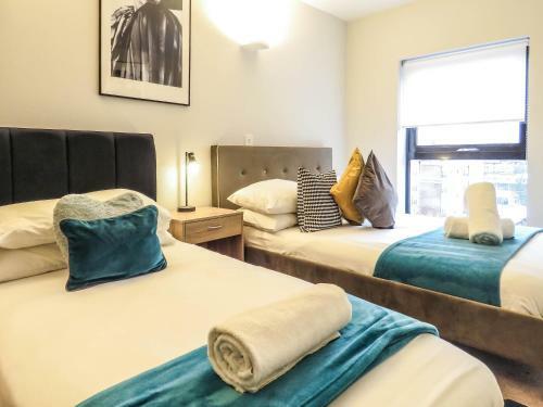 Tudors Esuites Jq Apartments Two Bedrooms