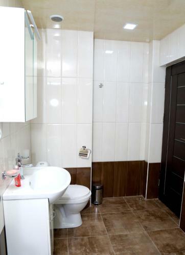 Sunny Apartment On Sayat-nova Avenue & Tours