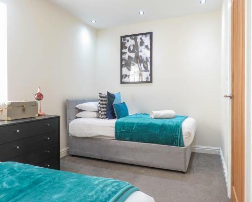 Tudors Esuites Four Bedroom House