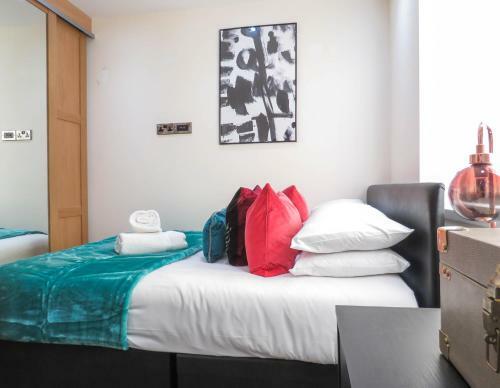 Tudors Esuites Four Bedroom House