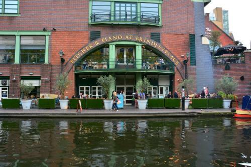 Tudors Esuites Jq Apartments Two Bedrooms