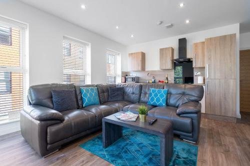 Haus Apartments Spacious 2 Bedroom & Parking