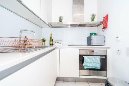 Haus Cube Apartment Top Rated, City Views, Great Location