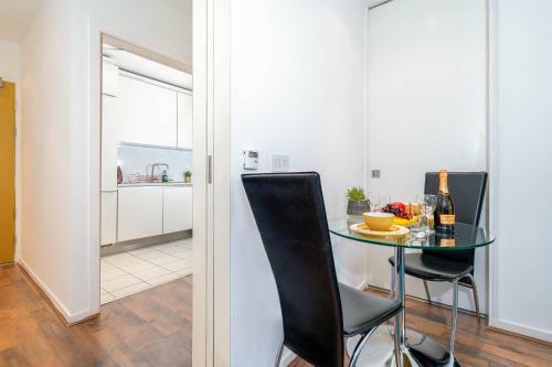 Haus Cube Apartment Top Rated, City Views, Great Location
