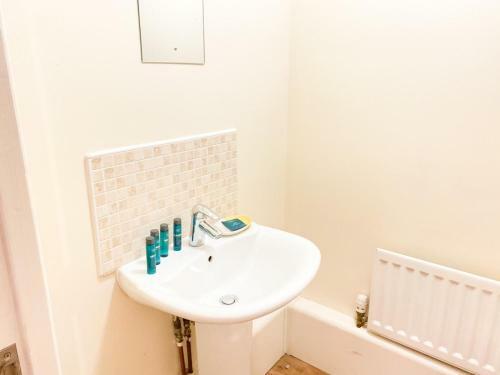 Tudors Esuites House City Centre Netflix