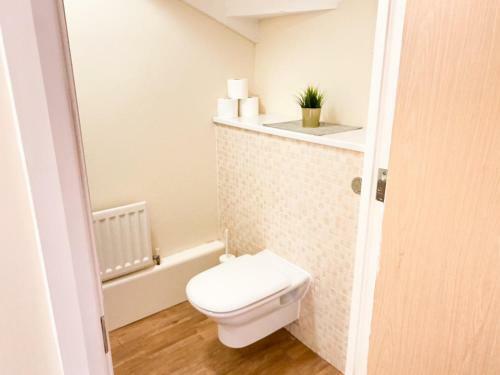 Tudors Esuites House City Centre Netflix