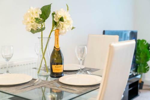 Haus Luxury Apartment, Secure Parking, Gated Development