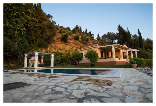 Private Villa's In Nw Corfu With Pool