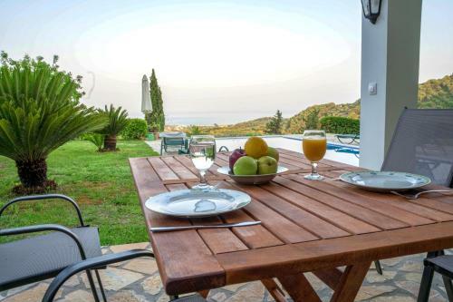 Private Villa's In Nw Corfu With Pool