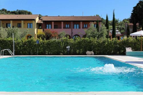 Apartamento Le Corti Del Sole Residence