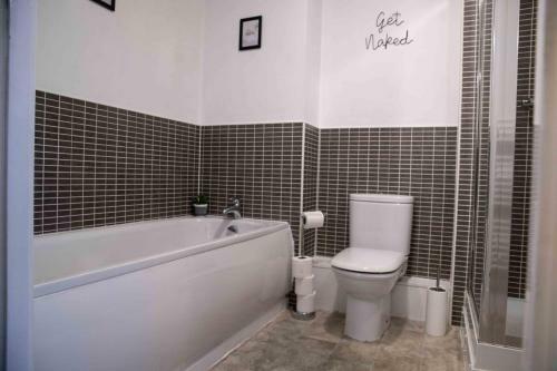 The Ivy . Contemporary Apart . Ideal For Long Stay