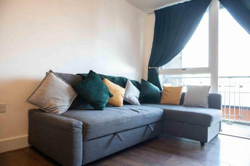The Ivy . Contemporary Apart . Ideal For Long Stay