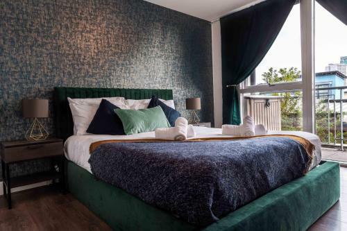 The Ivy . Contemporary Apart . Ideal For Long Stay