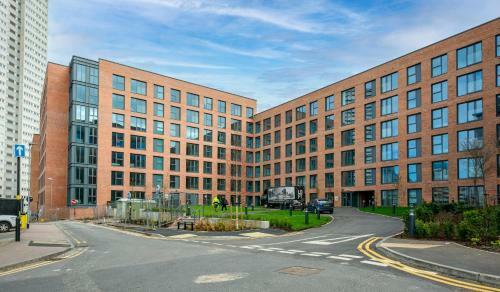 Incredibly Central 2 Bedroom Birmingham Apartment