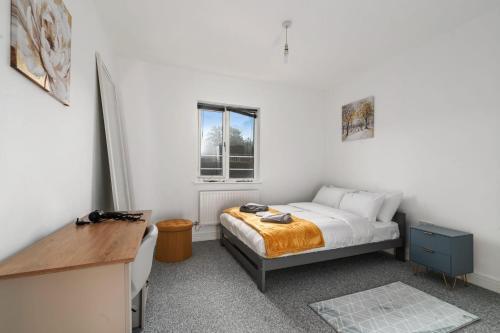 Vibrant & Warm Apartment In Central Birmingham