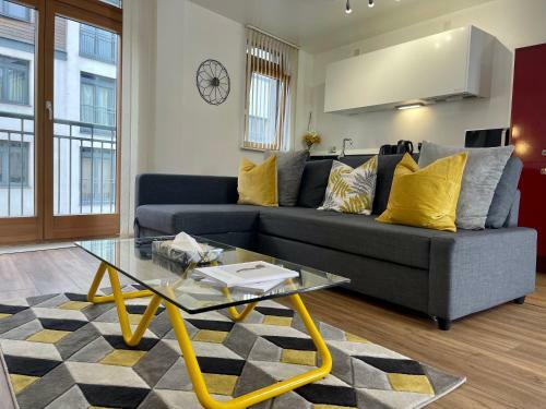Stylish Luxe Apartment In City Centre W/ Netflix