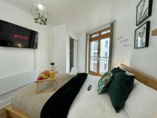 Stylish Luxe Apartment In City Centre W/ Netflix