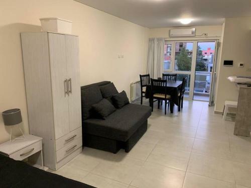 Apartamento Impecable Monoambiente A Metros Del Mar.