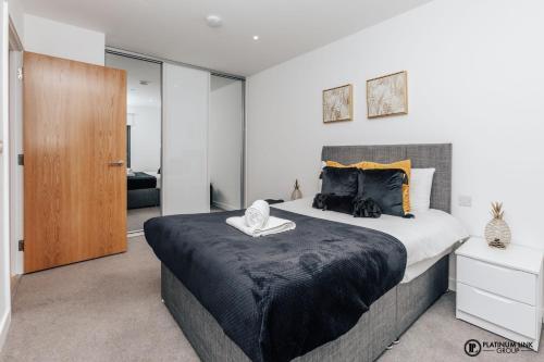 Platinum Link Apartments, Luxury New Build, One Bed, Marble Asthetic
