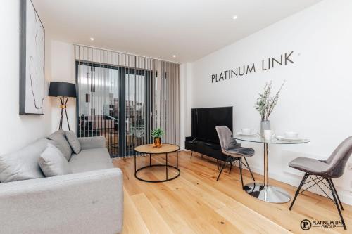 Platinum Link Apartments, Luxury New Build, One Bed, Marble Asthetic