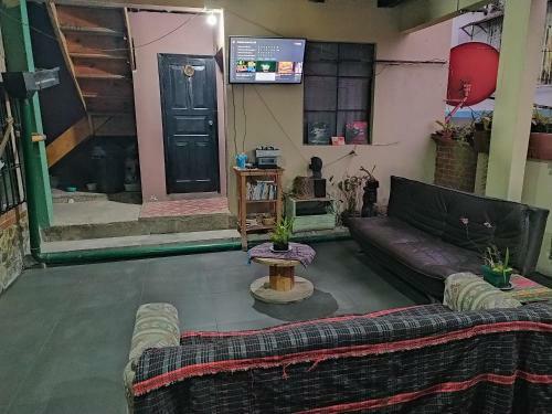El Calvario Hostal
