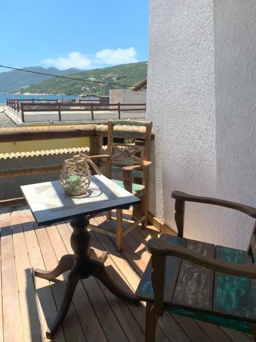 Apartamento Flat Com Vista Para A Praia Dos Anjos