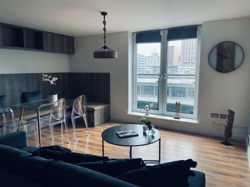 Apartamento 2 Bedroom Penthouse City View