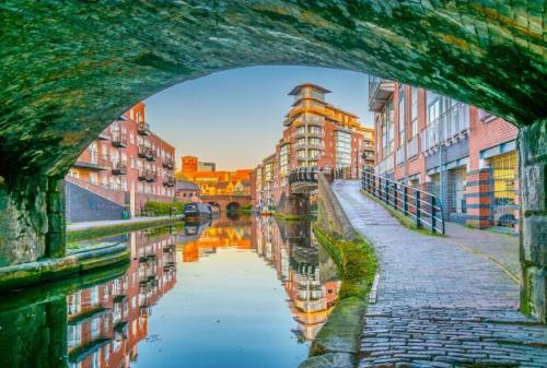 Canal View Luxury Apartment Business Free Parking