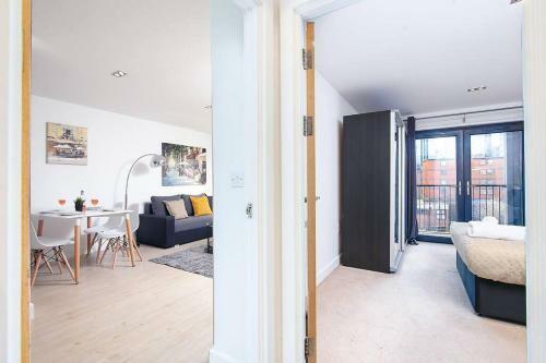 Canal View Luxury Apartment Business Free Parking
