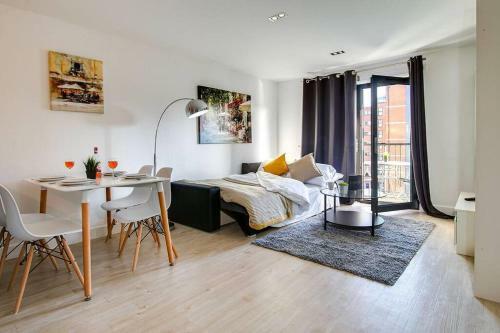 Canal View Luxury Apartment Business Free Parking