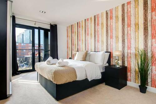 Canal View Luxury Apartment Business Free Parking
