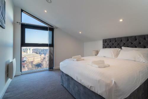 Chic 2 Bed 2 Bath Apartment In A Modern Development