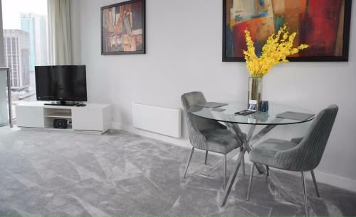 Deluxe 1 Bedroom Apartment - City Centre