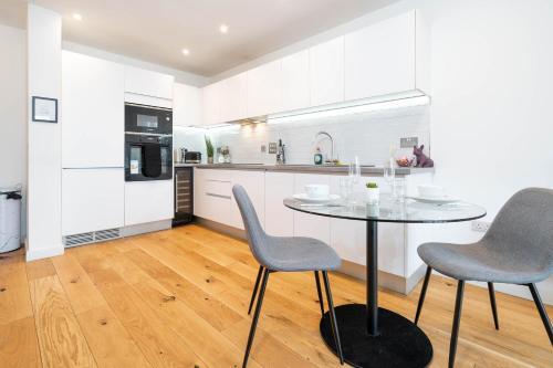 ? Candy-chic 1 Bedroom Apartment - City Centre ?