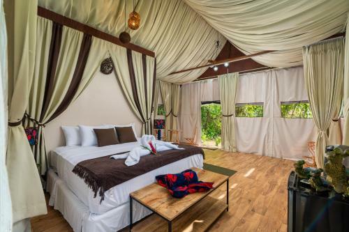 Drake Bay River View - Glamping Eco Lodge