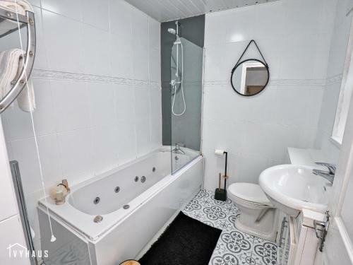 Ivyhaus Central Birmingham Home Welcomes All