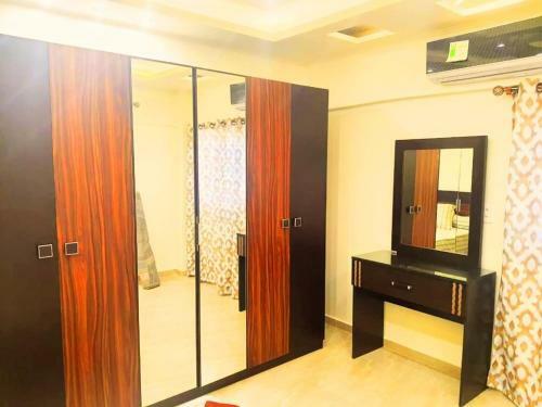 Golden Jewel Apartment Hotel - Stanley