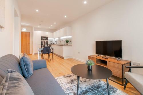 Central Birmingham Modern 1 Bedroom Apartment