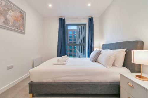 Stunning Contemporary Apartment In Central Birmingham