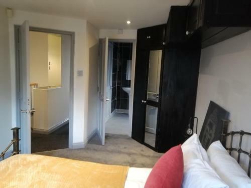 Immaculate 5-bed House In Central Birmingham
