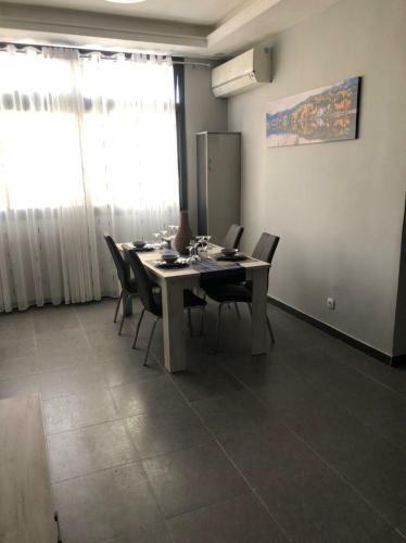 Apartamento Studio De Haut Standing Meubl� Dakar Mermoz