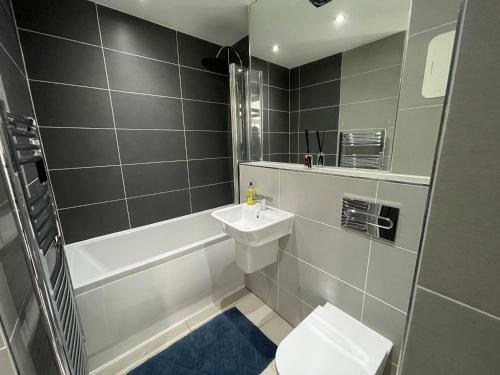 Luxury Apartment 3 Minute Walk From New St Station