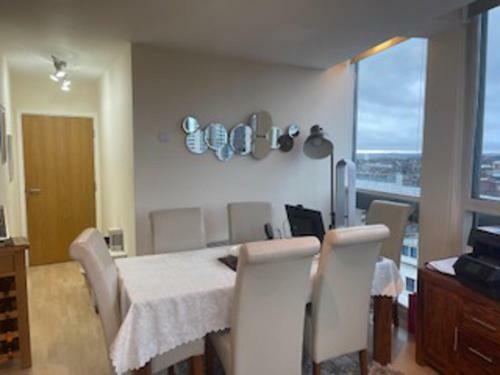 Inviting 2-bed Apartment In Birmingham