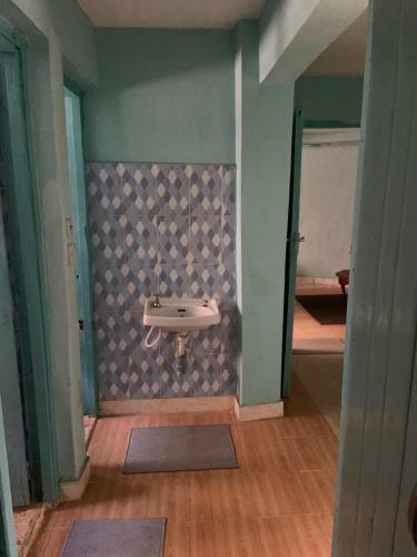 Lovely 3 Bedroom Apartment In Rungiri