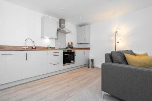 Cosy-abstract Top Floor Apartment - City Centre ?
