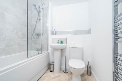 Cosy-abstract Top Floor Apartment - City Centre ?